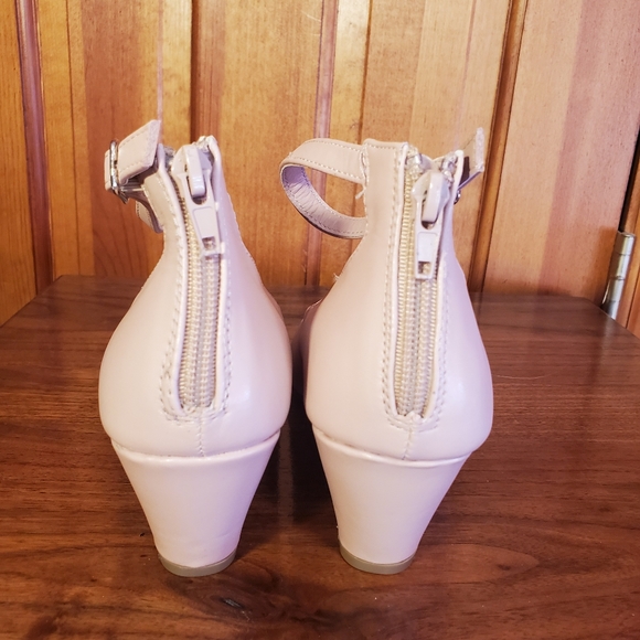 Nude wedge heels with ankle strap - Picture 2 of 4